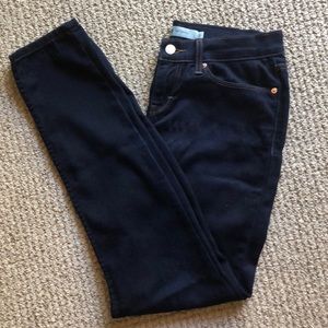 Levi’s 524 Skinny Dark Wash